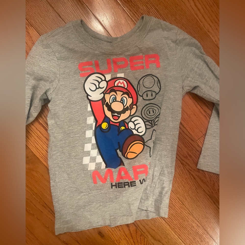 Nintendo Super Mario Gray Long Sleeve Tee